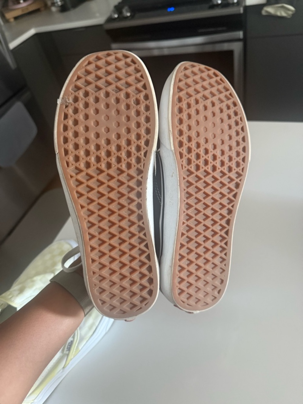 Vans - Picture 5 of 5